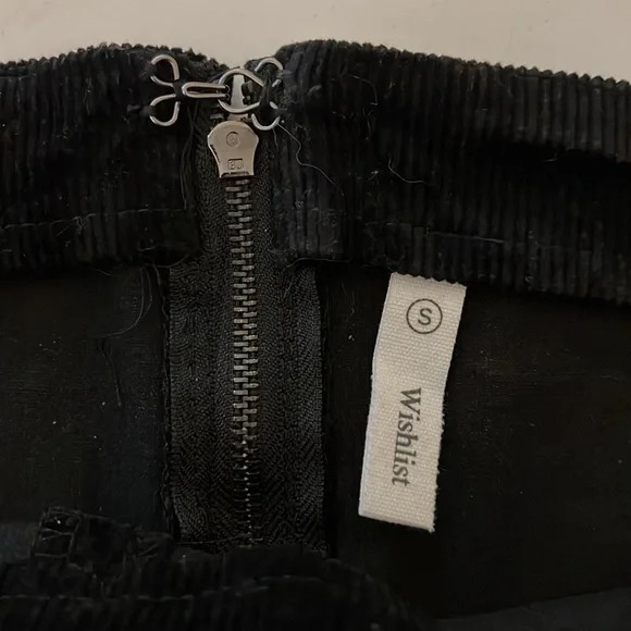 Wishlist Women’s Sz Small Black Corduroy Mini Skirt. - Picture 5 of 7